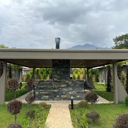 Greenpark Villa *